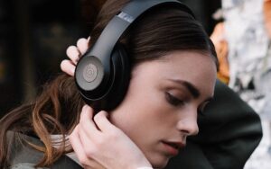  Wireless Beats Solo Pro headphones in pink